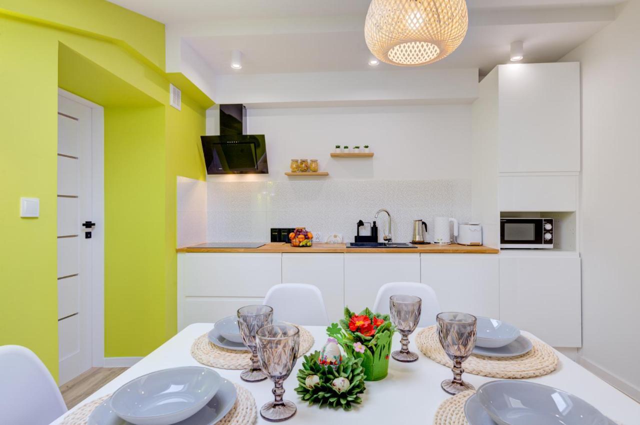 Apartment Abra 2 Rynek 8 *